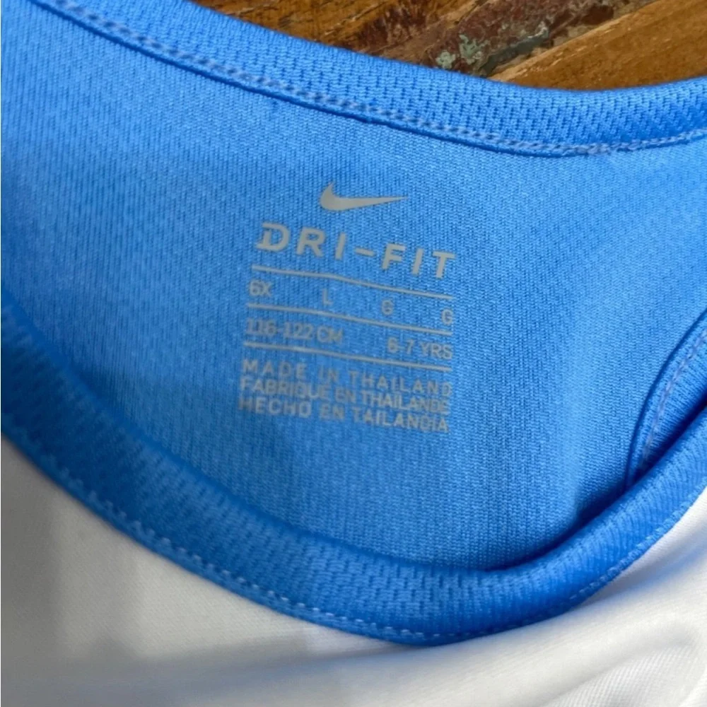 NWT Nike Girls 2 Piece Shorts Set - Picture 3 of 7